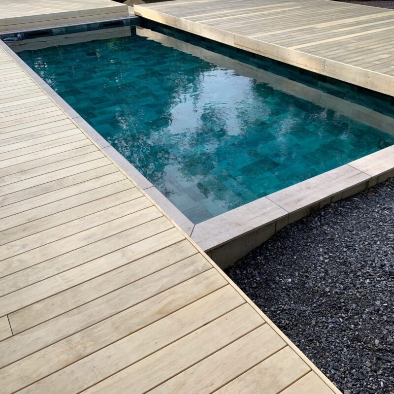 Harmonie parfaite avec cette terrasse mobile et les terrasses fixes en ACCOYA - Moliets (40) -
