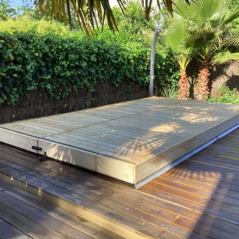 Terrasse mobile DIBLUE pour ce magnifique espace Jacuzzi dans les Landes (40)