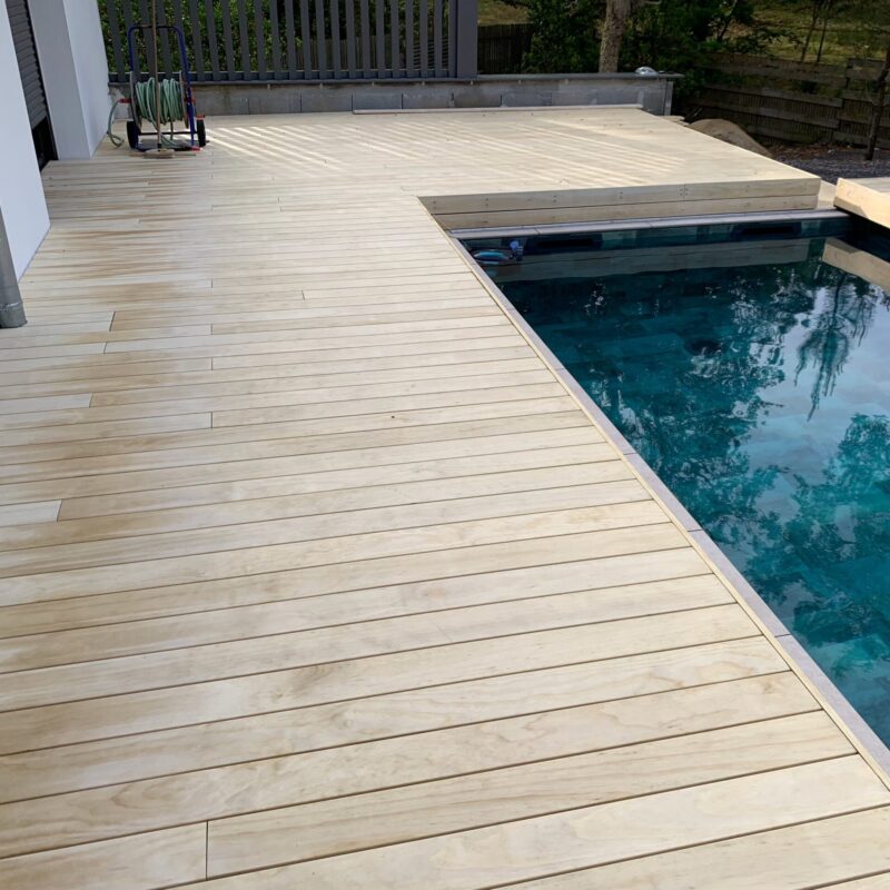 Harmonie parfaite avec cette terrasse mobile et les terrasses fixes en ACCOYA - Moliets (40) -